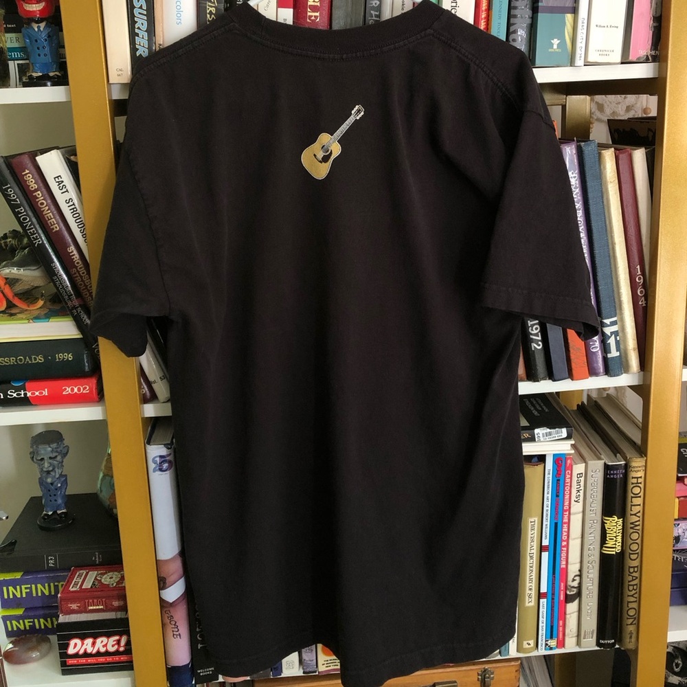 Vintage Martin Guitars Tee - Picture 2 of 4